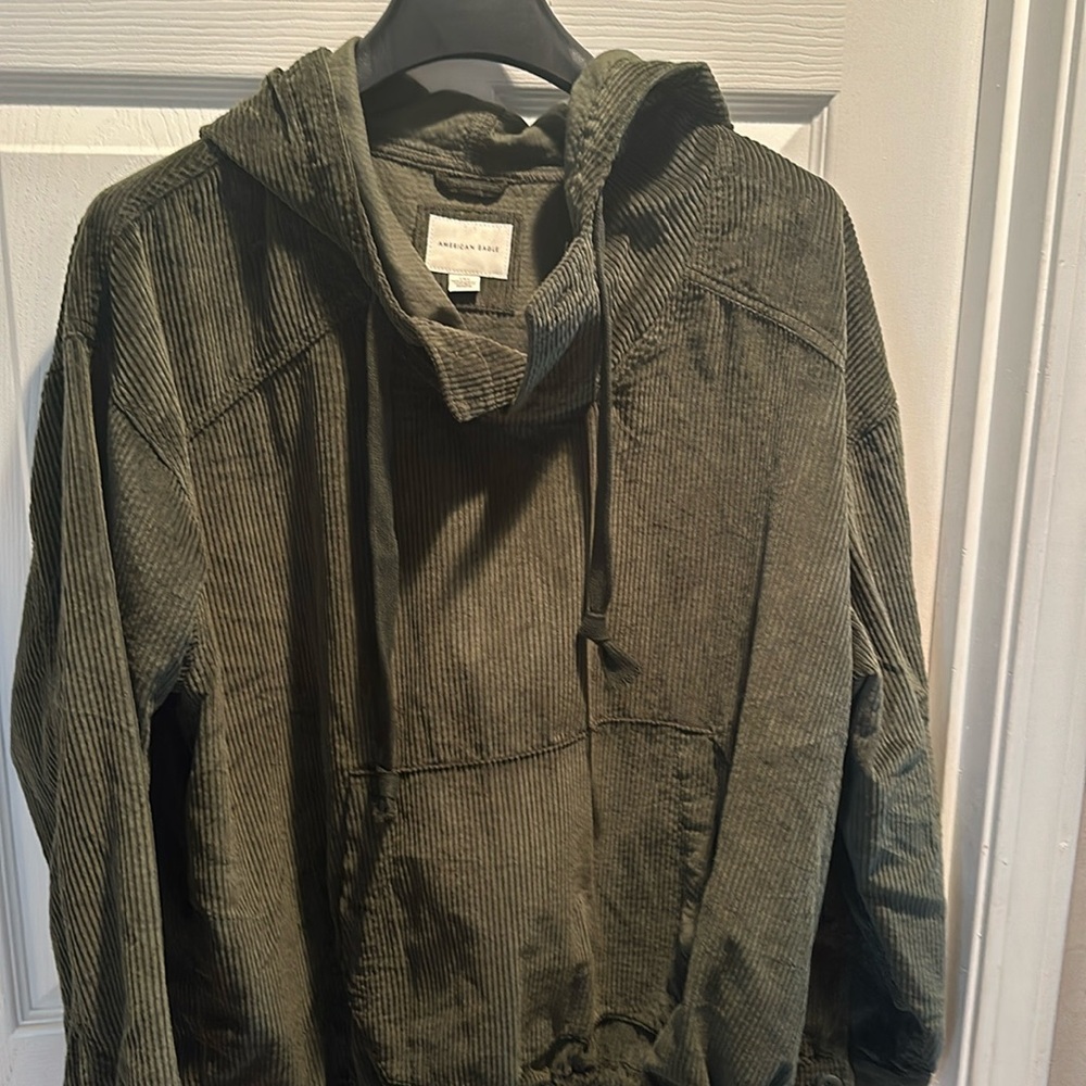 American Eagle corduroy hooded pull over. Forest Green Large